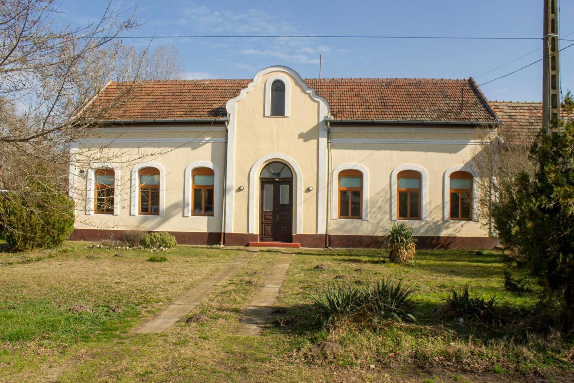 Villa Flora Кішкунмойша Екстер'єр фото